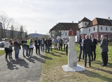 Socha Moai na JE Temelín